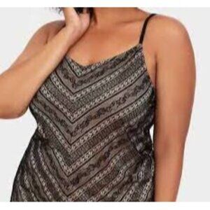 Torrid Lace V Neck Sleeveless Blouse Size 2 Office Wear Preppy Formal Event